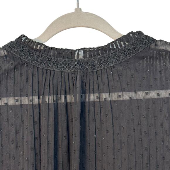 Adrianna Papell Women's Swiss Dot Pleated Sleeveless Blouse - Picture 4 of 14